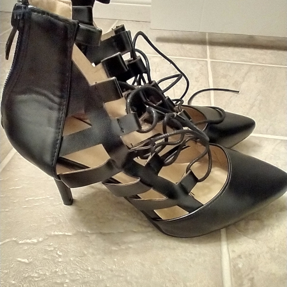 Shoes - Picture 2 of 3